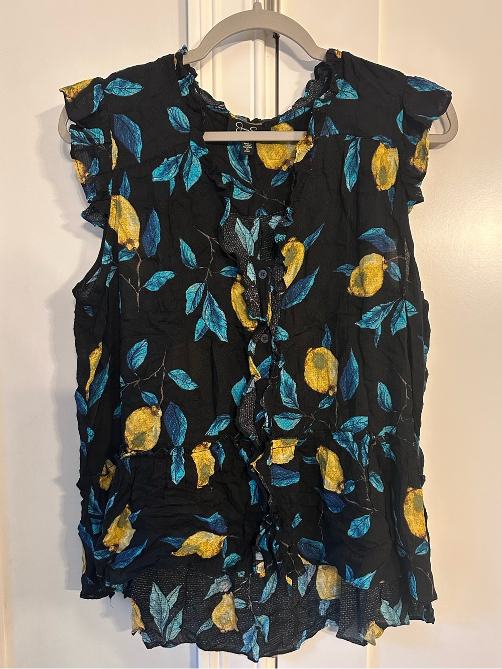 Jessica Simpson Black Sleeveless Lemon-Print Ruffle Camisole